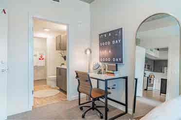 SUBLEASING Rev Northgate Apartment