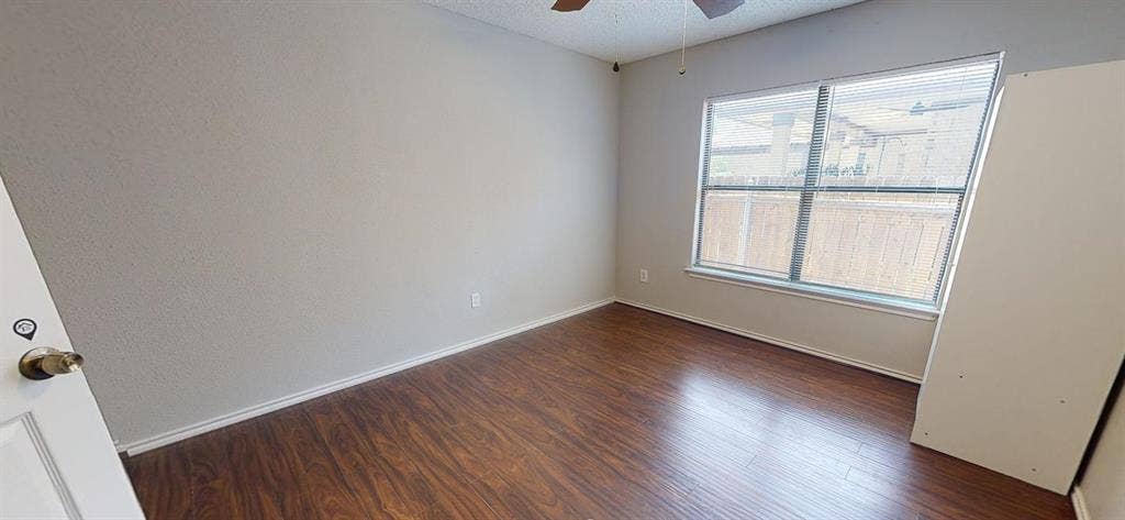 1 BR in Austin