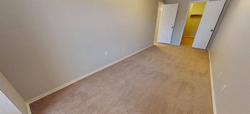 1 BR in Austin