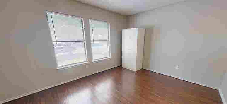 1 BR in Austin