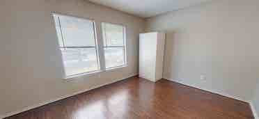 1 BR in Austin