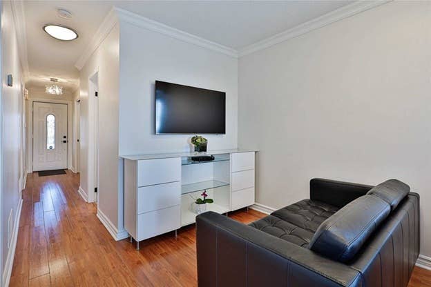 Main Floor, ,+ Sq ft