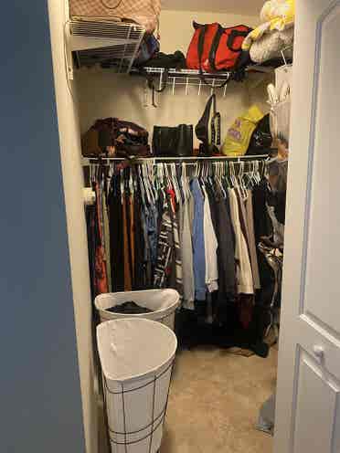 1bed w/ 
washer & dryer