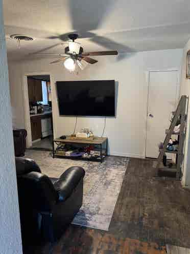 Room for Rent~Utilites & WI-FI Incl