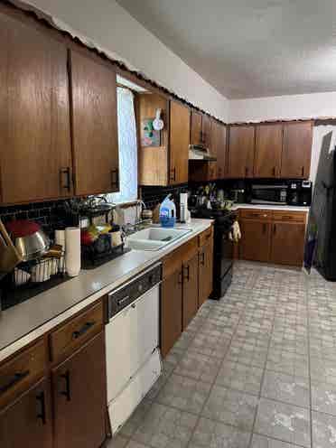 Room for Rent~Utilites & WI-FI Incl