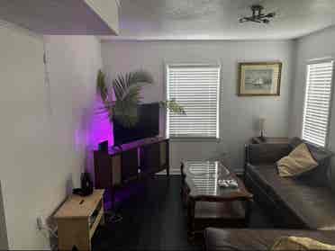 Room for rent in Midtown Mobilee