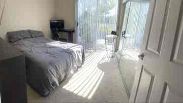 Deluxe PrivateBedroom | PrivateBath