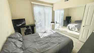 Deluxe PrivateBedroom | PrivateBath
