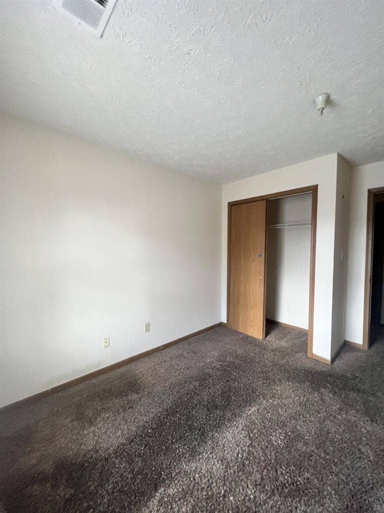 Spacious Br Apt ~/person