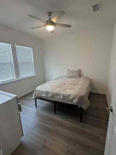 Rent Bedroom bathroom and closets