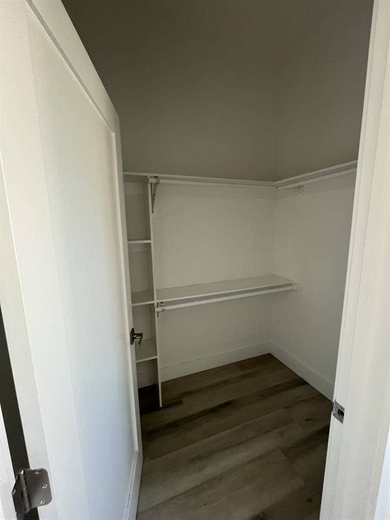Room in Mid-City