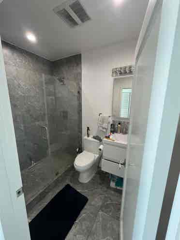 Room in Mid-City