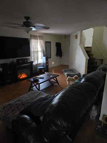 Quite and Clean home in Carmel