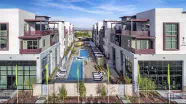 Summerlin Loft with Strip Views 🏙️