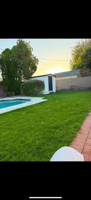 E Hayward Ave; Phx