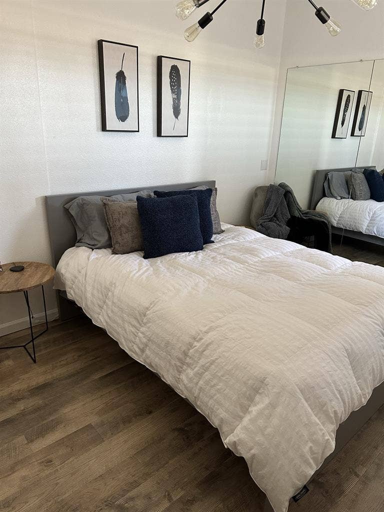 Studio with private entrance