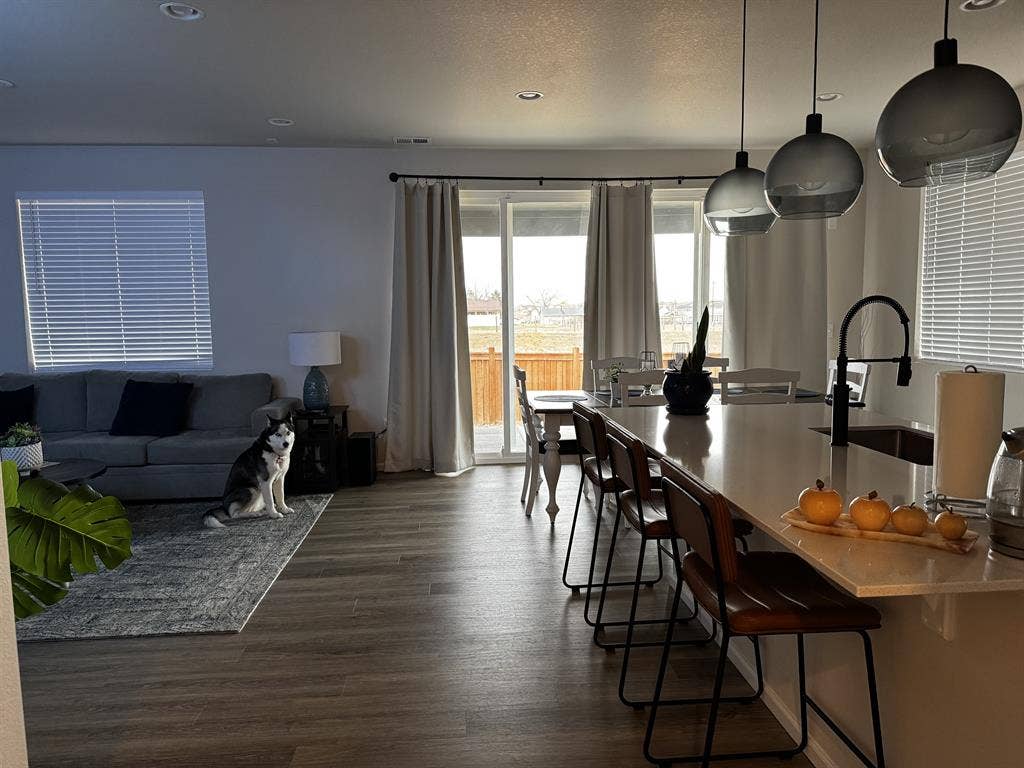 Room for Rent in Thornton.