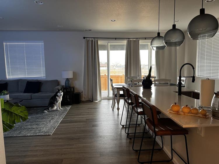 Room for Rent in Thornton