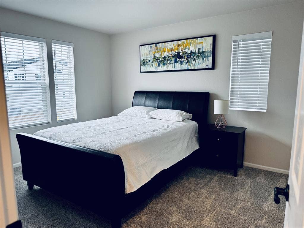 Room for Rent in Thornton.