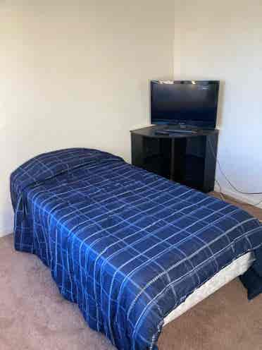 Room 4 Rent - UNLV AREA