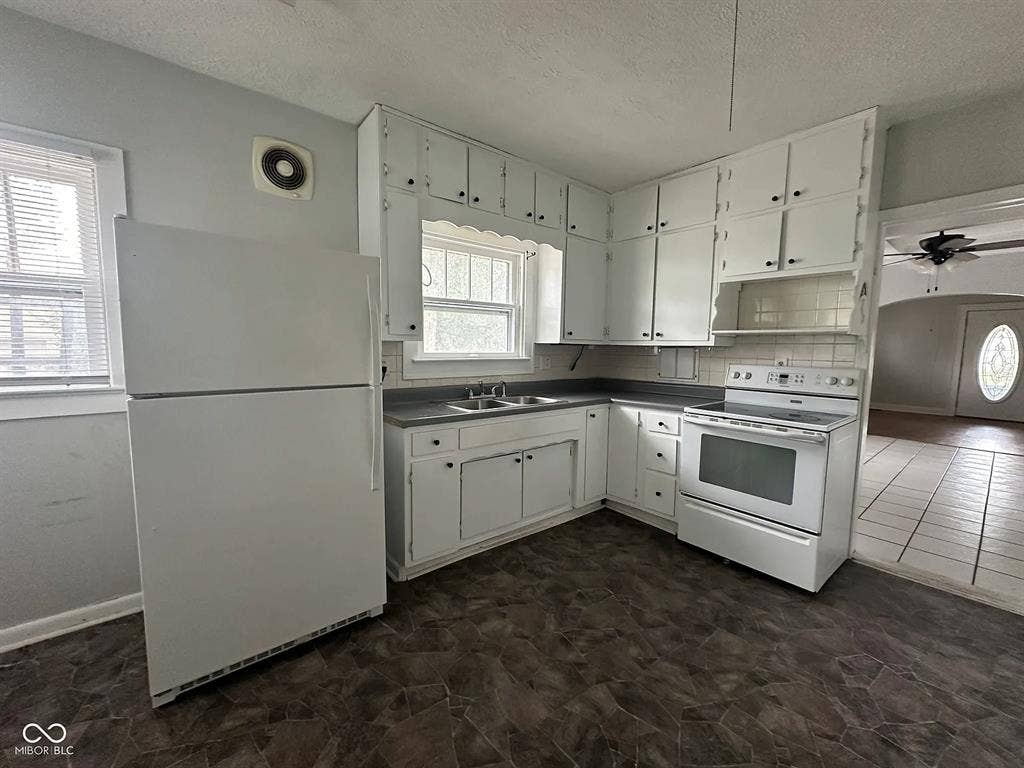 Room in Beech Grove (Near UIndy)