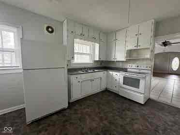 Room in Beech Grove (Near UIndy)