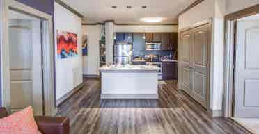 Take over my 1 bedroom lease!