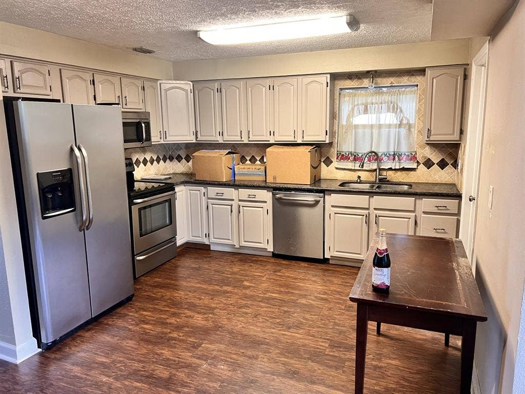 Spacious nerd dwelling