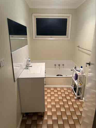 Room available in Corio