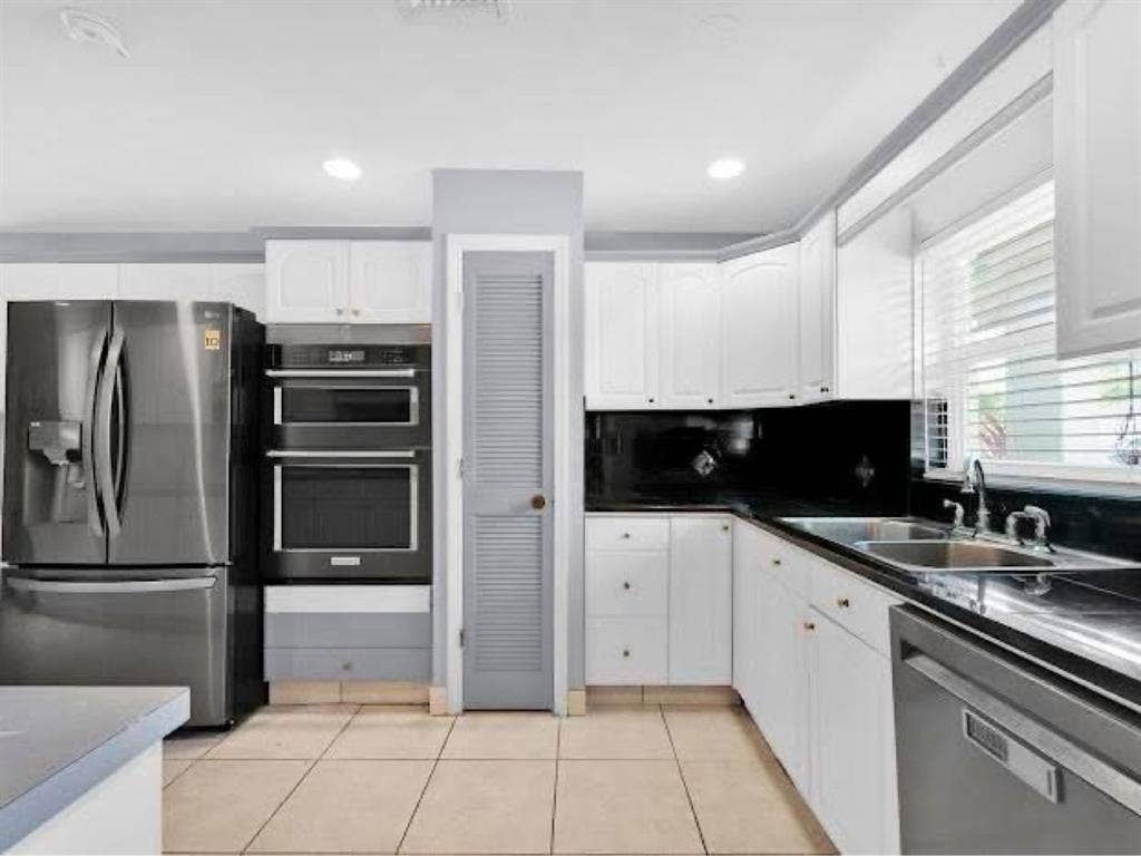 Unfurnished Room for rent