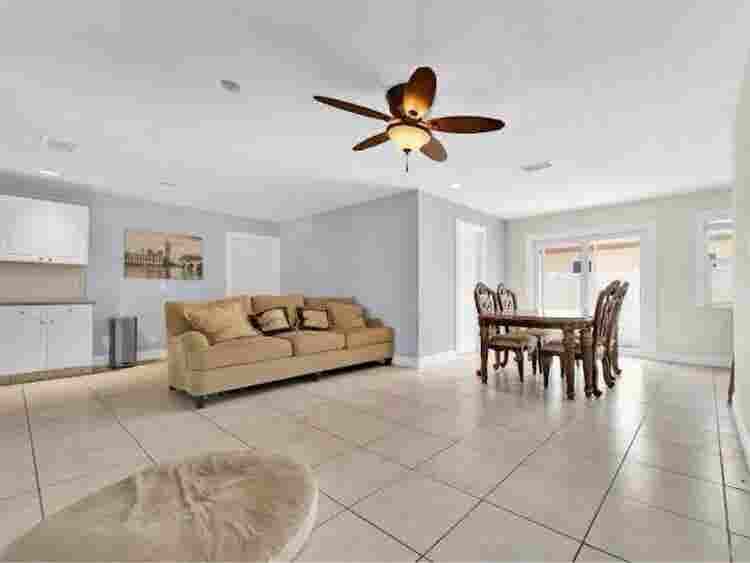 Unfurnished Room for rent