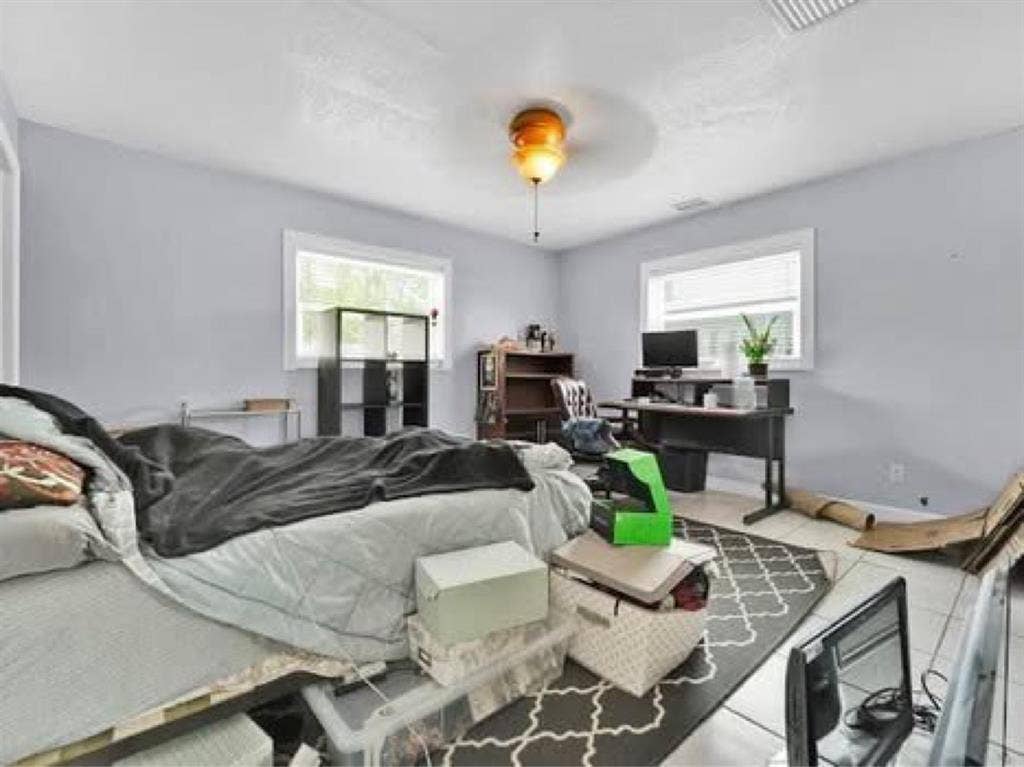 Unfurnished Room for rent