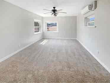 Beautiful 3beds available for rent.