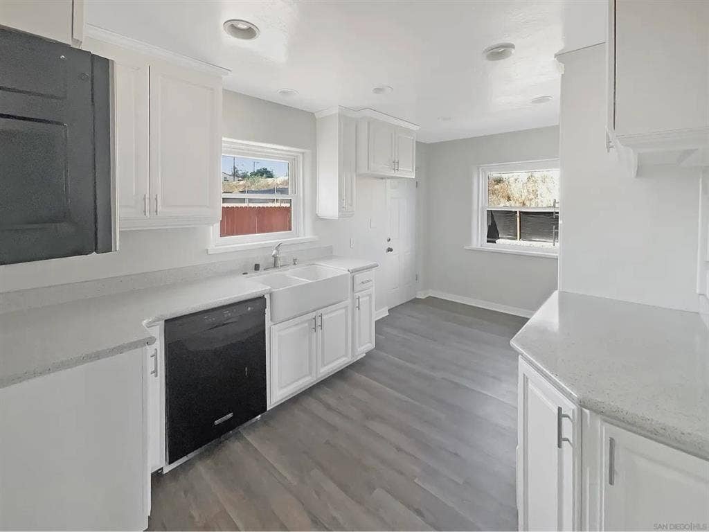 Beautiful 3beds available for rent.