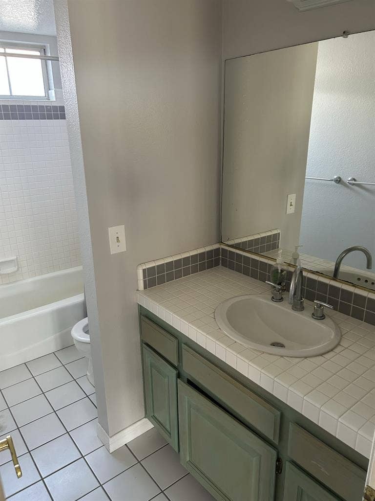 Seeking Friendly Roomie!