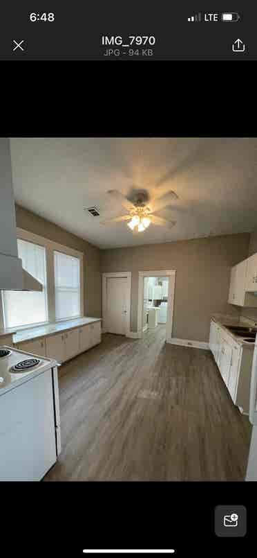 8th street house