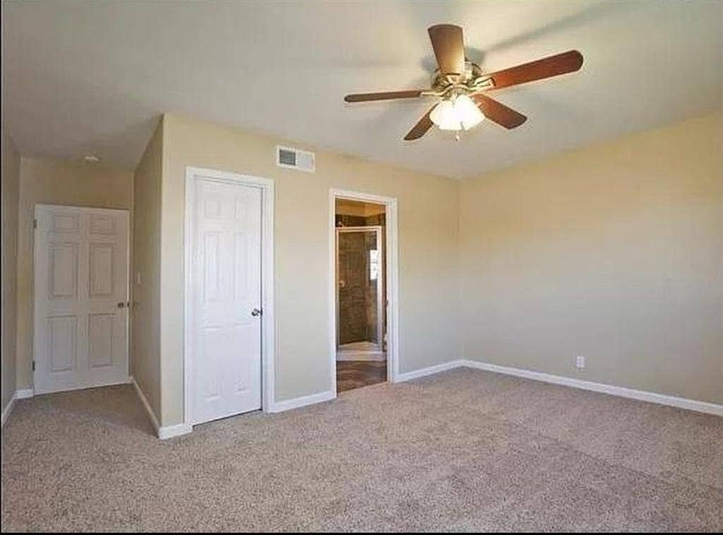 Room w/ private bathroom