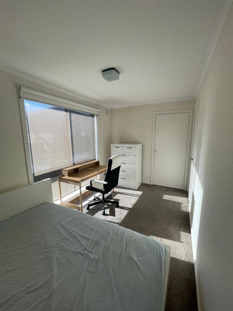 Room for rent in Box Hill South