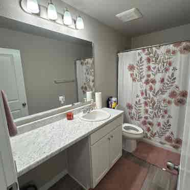 Private Room for Rent with Bathroom