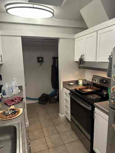 Large master bedroom for rent