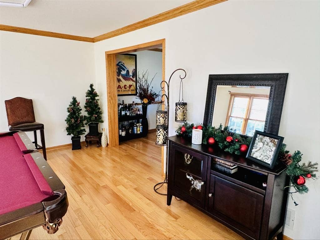 Available room for rent