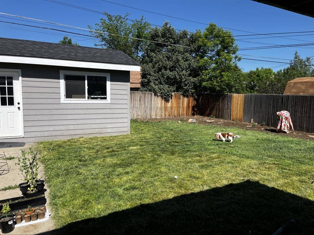 Roommates wanted July 1st!