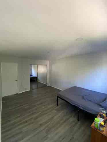 Month-to-Month | Prime Location