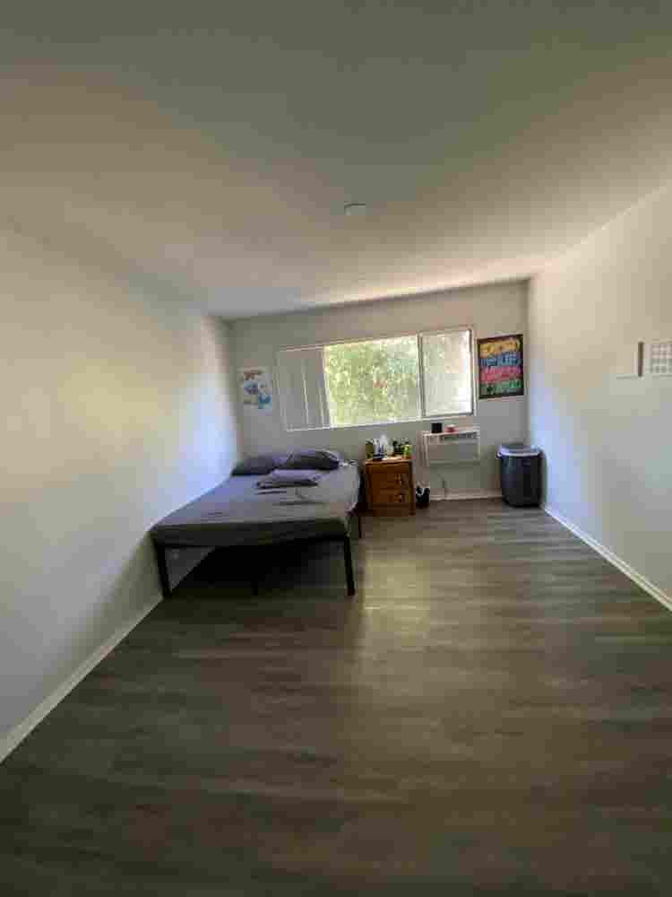 Month-to-Month | Prime Location