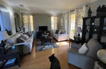 Private entrance furnished room
