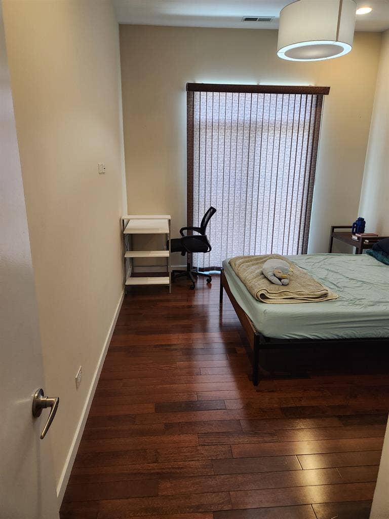 Room for rent in Chicago