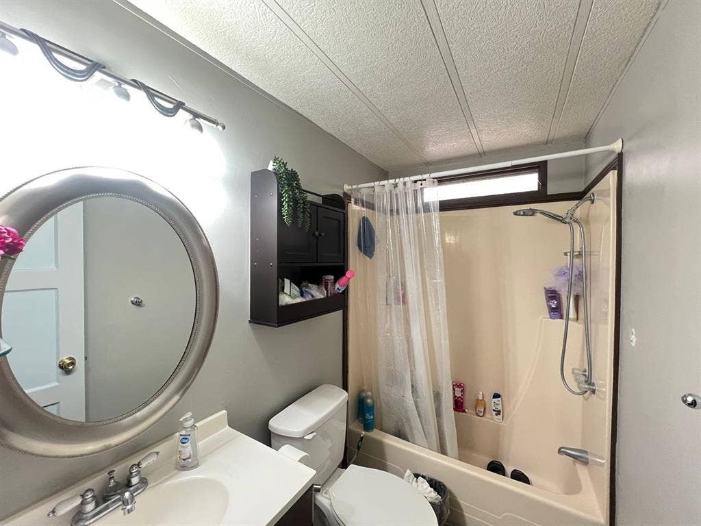 Private room with shared bathroom