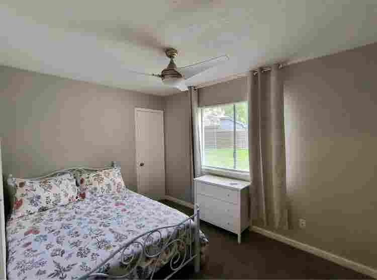 Move in ready-
Rent by the room