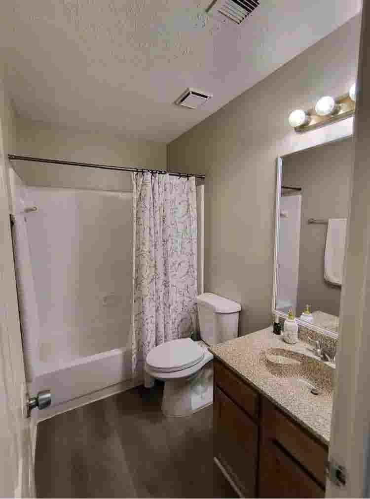 Move in ready-
Rent by the room