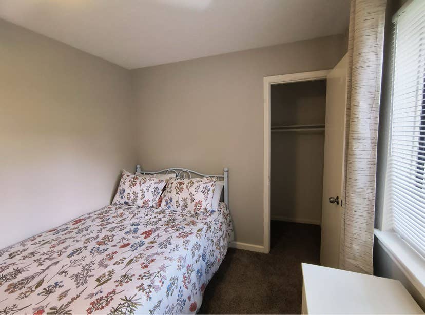 Move in ready-
Rent by the room